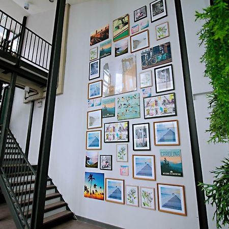 Badbed Hotel Bangkok Exterior photo